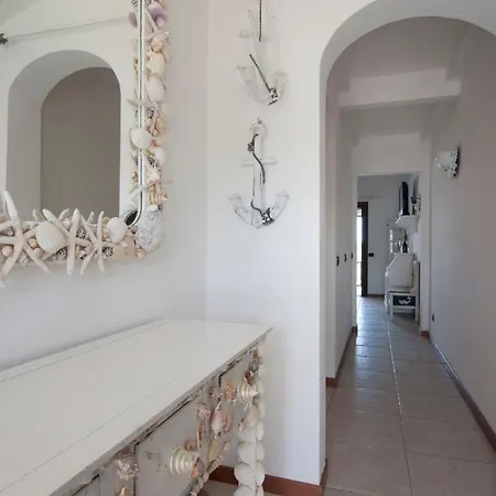 Apartament 70 Metri-spiaggia Privatalettini E Ombrelloni Free